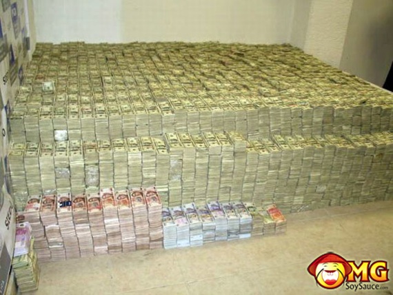 [Image: 18-mexican-drug-cartel-bust-money-mansion.jpg]